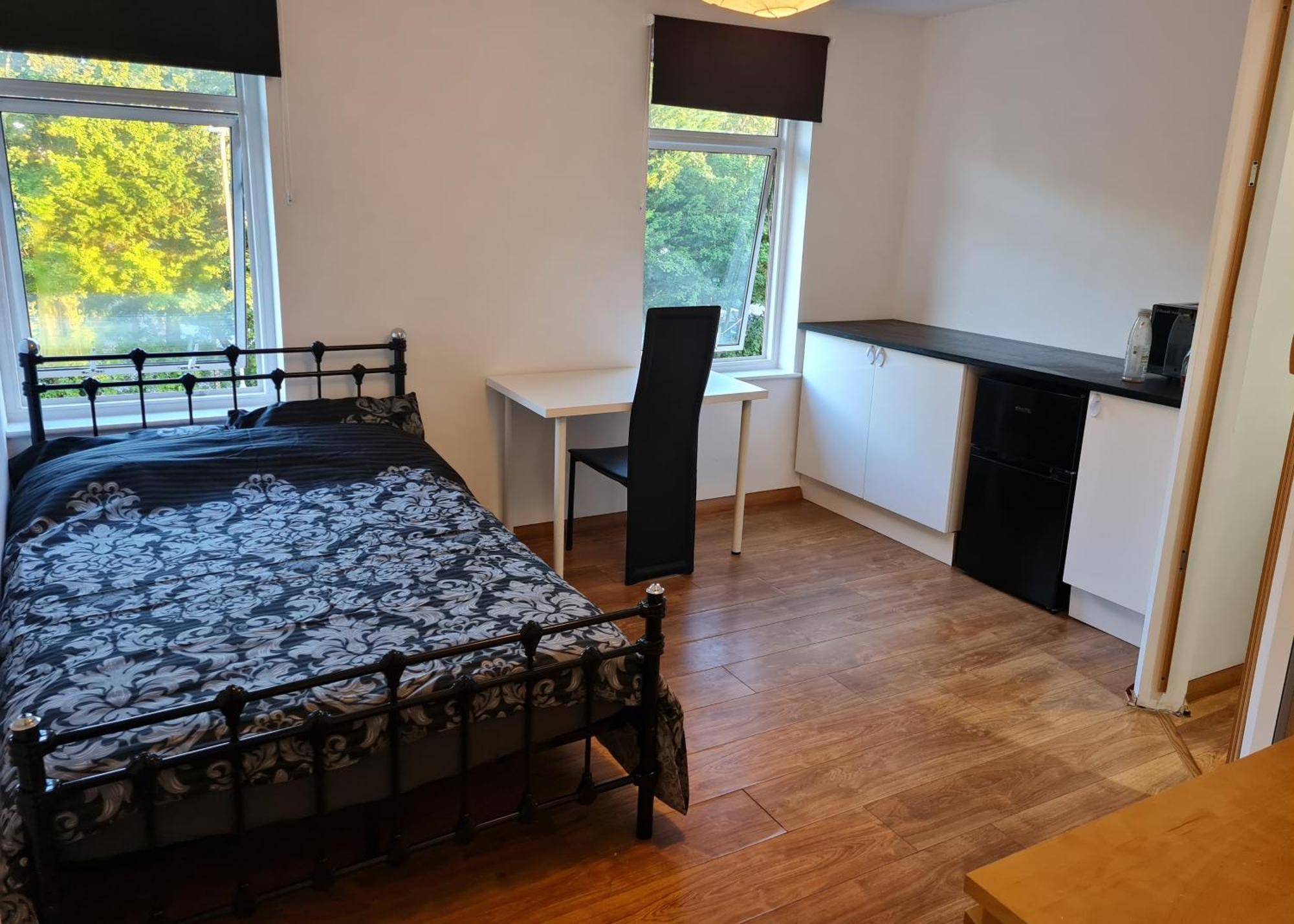 Luton, Lu3 Double Ensuite Room Luton  Zewnętrze zdjęcie