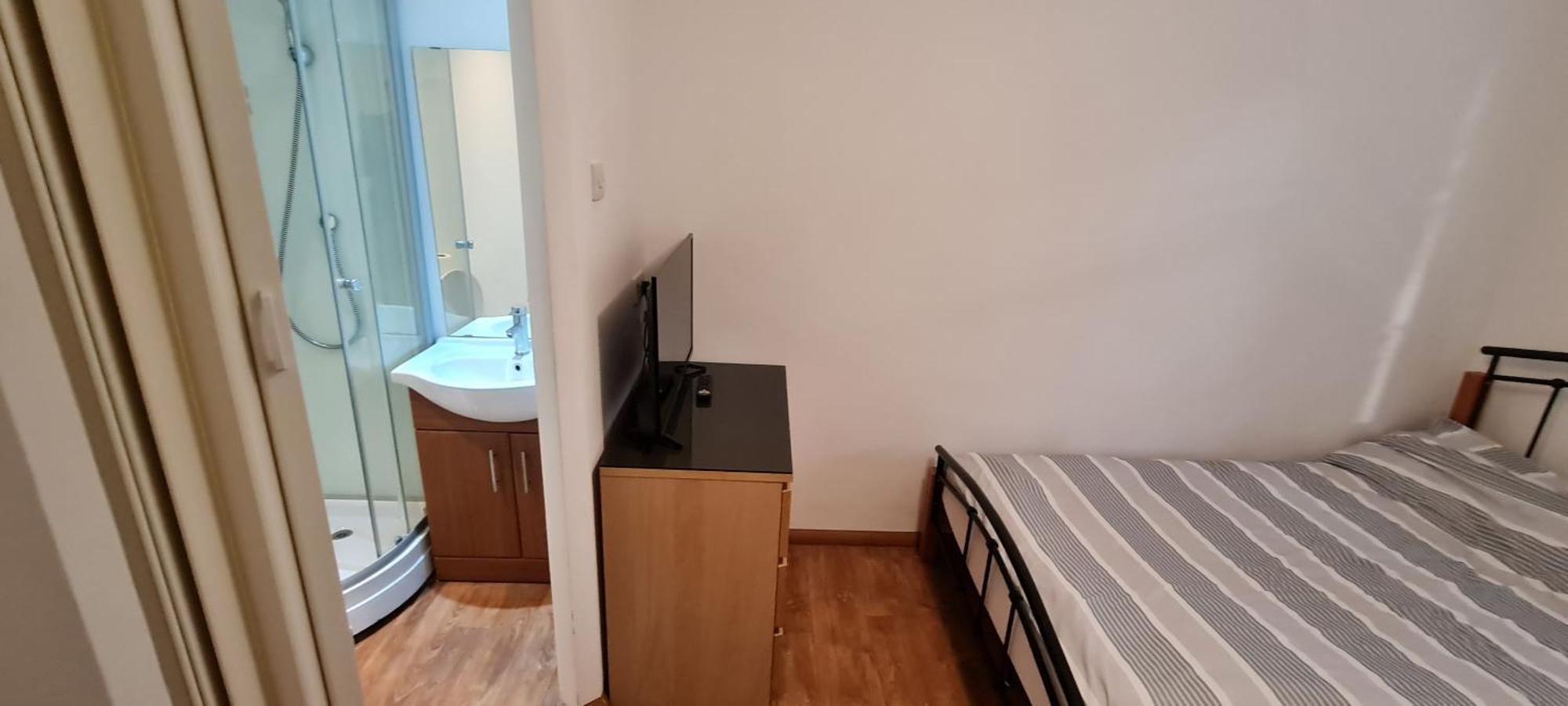 Luton, Lu3 Double Ensuite Room Luton  Zewnętrze zdjęcie